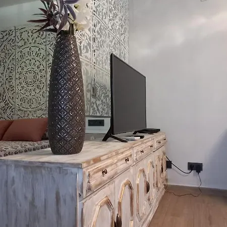Con Jacuzzi De La Haya Y Parking Apartamento *