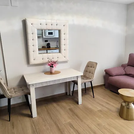 De La Haya & Con Jacuzzi, Junto Al Teatro 아파트