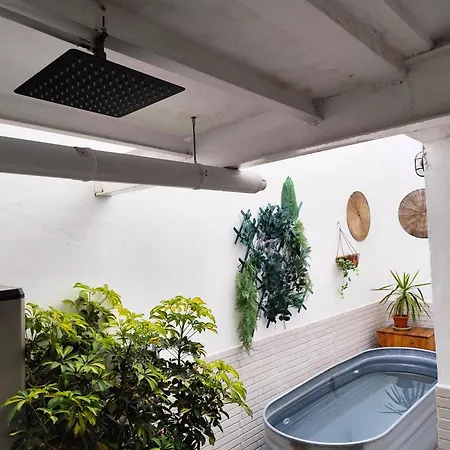 De La Haya & Con Jacuzzi, Junto Al Teatro 아파트 *