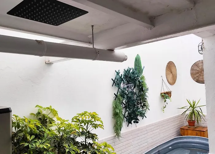 De La Haya & Con Jacuzzi, Junto Al Teatro Апартаменты *