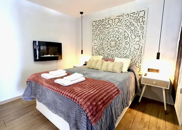 De La Haya & Con Jacuzzi, Junto Al Teatro Apartment